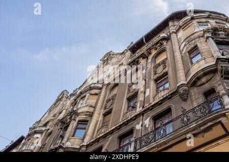 Budapest, Ungheria - 5 luglio 24 2024: Edifici storici nel centro della città. Foto di alta qualità Foto Stock