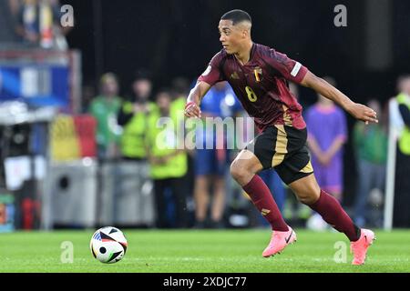 Youri Tielemans (8) del Belgio nella foto di una partita di calcio tra le squadre nazionali del Belgio, chiamata Red Devils e Romania nella seconda partita del gruppo e nella fase a gironi del torneo UEFA Euro 2024 , sabato 22 giugno 2024 a Colonia , Germania . FOTO SPORTPIX | David Catry Foto Stock