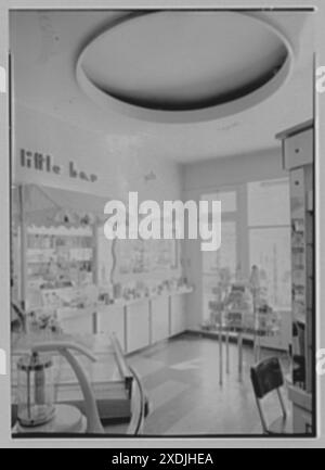 Leron, affari al 2485 di Grand Concourse, Bronx. Interno III. Collezione Gottscho-Schleisner Foto Stock