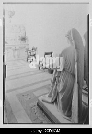 St. Bartholomew's Church, 50th St. E Park Ave., New York City. Battistero, da dietro. Collezione Gottscho-Schleisner Foto Stock