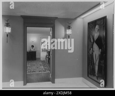 Warner Brothers Co., 90 Park Ave., New York City. Dettaglio, ingresso Hathaway. Collezione Gottscho-Schleisner Foto Stock