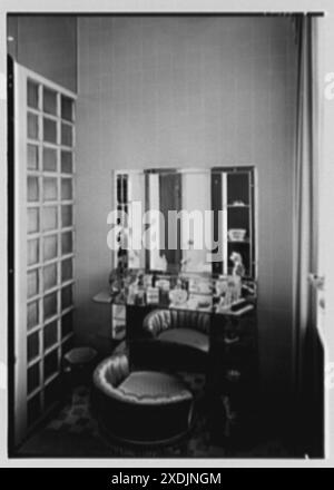 Edwin J. Beinecke, residenza a Greenwich, Connecticut. Toilette. Collezione Gottscho-Schleisner Foto Stock
