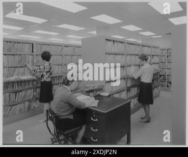 Liberty Mutual Life Insurance Co., 444 Merrick Rd., Lynbrook, Long Island. Spazio di archiviazione. Collezione Gottscho-Schleisner Foto Stock