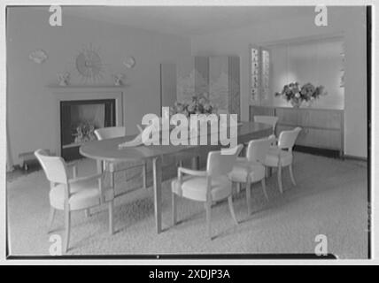 T. Wallace Orr, residenza a Perot's Island, Southampton, Bermuda. Sala da pranzo, a tavola. Collezione Gottscho-Schleisner Foto Stock