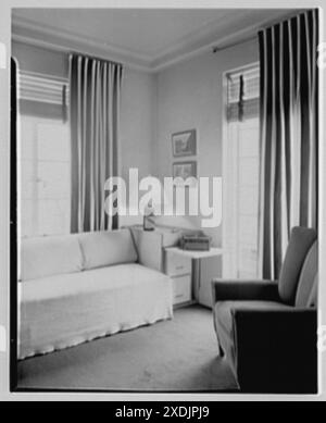 Russel Wright, residenza al 7 Park Ave., New York City. Camera da letto I. Gottscho-Schleisner Collection Foto Stock