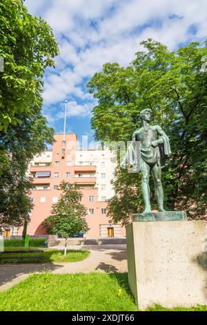 Karl-Marx-Hof Karl Marx Court è un complesso residenziale municipale di Gemeindebau, scultura Der Sämann Vienna 19. Döbling Wien Austria Foto Stock