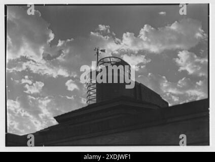 Herbert F. Johnson Jr., Wingspread, residenza a Racine, Wisconsin. Sagoma della torre. Collezione Gottscho-Schleisner Foto Stock