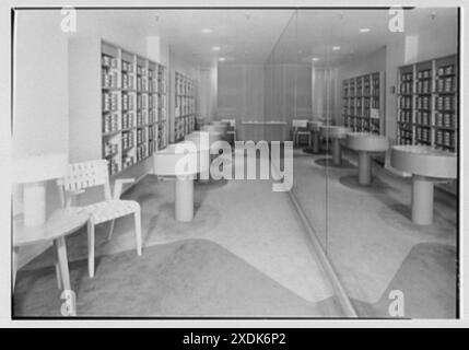 Gotham Hosiery Shop, affari a Madison Ave. E 59th St., New York City. Interno. Collezione Gottscho-Schleisner Foto Stock