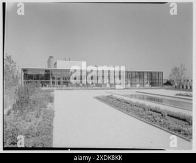 Aeroporto internazionale di Idlewild. Centrale elettrica, vista generale II. Collezione Gottscho-Schleisner Foto Stock