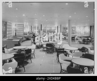 Nave a vapore Brasil, Moore McCormack Line. Nightclub, salotto, ampia vista generale. Collezione Gottscho-Schleisner Foto Stock