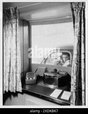 County Trust Company, Hastings, New York. Finestra di inserimento dall'interno. Collezione Gottscho-Schleisner Foto Stock