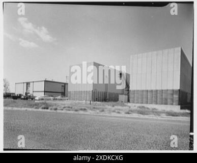 Aeroporto internazionale di Idlewild. Centrale elettrica, esterno I. Gottscho-Schleisner Collection Foto Stock