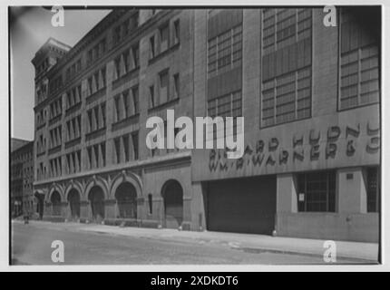 Richard Hudnut, 6th Ave., 18th-19th Sts., New York City. Esterno V. Gottscho-Schleisner Collection Foto Stock