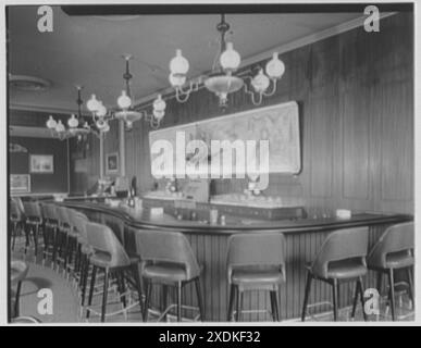 Terrace Restaurant, Fred Harvey Corp., Capital Center, Milwaukee, Wisconsin. Bar. Collezione Gottscho-Schleisner Foto Stock