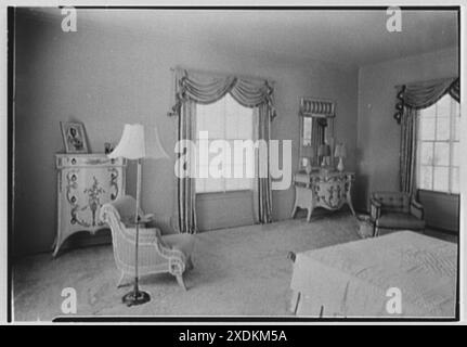 Sidney Vere-Smith, residenza al 1440 di S. Ocean Blvd., Palm Beach, Florida. La camera da letto della signora Smith. Collezione Gottscho-Schleisner Foto Stock