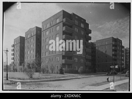 Nathan Hale Apartment, Forest Hills, Long Island. Vista generale. Collezione Gottscho-Schleisner Foto Stock