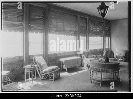 John Russell Pope, residenza a Newport, Rhode Island. Porch II. Collezione Gottscho-Schleisner Foto Stock