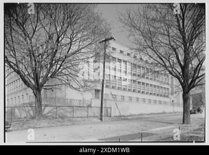 St. Mary's High School, Manhasset, Long Island, New York. Facciata sud III. Collezione Gottscho-Schleisner Foto Stock