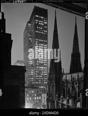 Joseph Mullen Inc., 18 E. 50th St., New York City. Visualizza dalla finestra. Collezione Gottscho-Schleisner Foto Stock