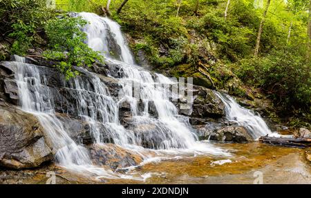 Cascate di Upper Laurel su Cove Mountain, Great Smoky Mountains National Park, Tennessee, Stati Uniti Foto Stock