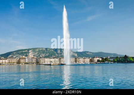 Geografia / viaggi, Svizzera, il Jet d'eau, punto di riferimento del bacino del lago di Ginevra, USO NON ESCLUSIVO PER BIGLIETTI-AUGURI-BIGLIETTI-CARTOLINE-CARTOLINE Foto Stock