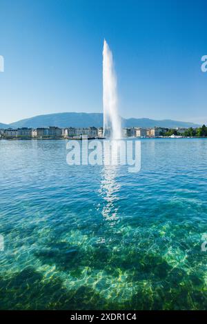 Geografia / viaggi, Svizzera, il Jet d'eau, punto di riferimento nel bacino del lago di Ginevra, USO NON ESCLUSIVO PER BIGLIETTI-AUGURI-BIGLIETTI-CARTOLINE-CARTOLINE-BIGLIETTI Foto Stock