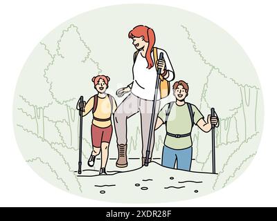 Gente sorridente con camminando canne trekking in montagna in estate. Gli escursionisti felici che si arrampicano sulle colline godono di attività ricreative nella foresta. Illustrazione vettoriale. Illustrazione Vettoriale