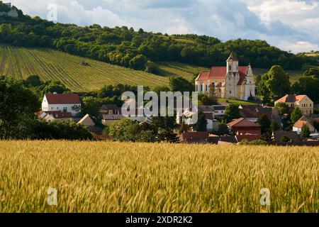 Geografia / viaggi, Austria, bassa Austria, Falkenstein, vista alla chiesa parrocchiale di St. James, ULTERIORI DIRITTI-AUTORIZZAZIONE-INFO-NON-DISPONIBILI Foto Stock