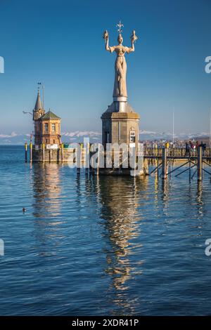 Geografia / viaggio, Germania, Baden-Wuerttemberg, statua di Imperia al porto di Costanza, ULTERIORI DIRITTI-AUTORIZZAZIONE-INFO-NON-DISPONIBILI Foto Stock