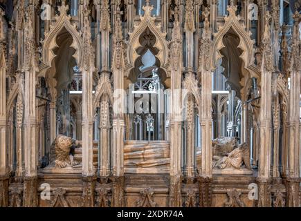 La tomba di Re Edoardo II nella Cattedrale di Gloucester, Gloucester, Gloucestershire, England, Regno Unito Foto Stock