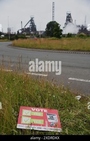 Le immagini mostrano Tata Steelworks, Port Talbot, Galles del Sud, prima di uno sciopero pianificato da parte dei lavoratori l'8 luglio, migliaia di lavoratori sono in esubero. Foto Stock