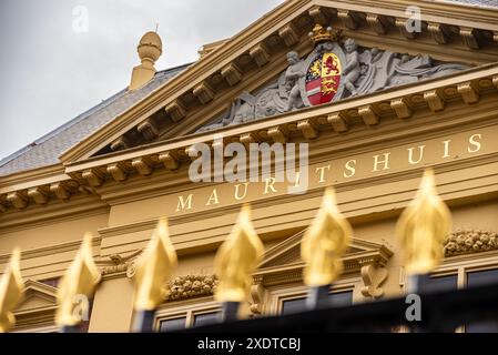 29.03.2023, l'Aia, Paesi Bassi, la facciata di Mauritshuis, Museo reale dei pittori olandesi degli anni d'oro della storia olandese Foto Stock