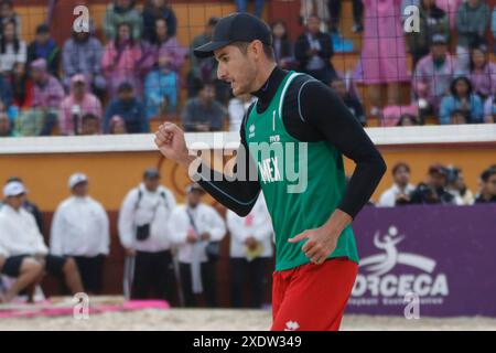 Tlaxcala, Messico. 23 giugno 2024. Ricardo Galindo #1 del Team Mexico festeggia contro il Team Canada durante la finale maschile del Torneo di qualificazione olimpica di Beach volley Norceca 2024 . La squadra Canada sconfigge la squadra Messico 2 set a 0. Crediti: Eyepix Group/Alamy Live News Foto Stock