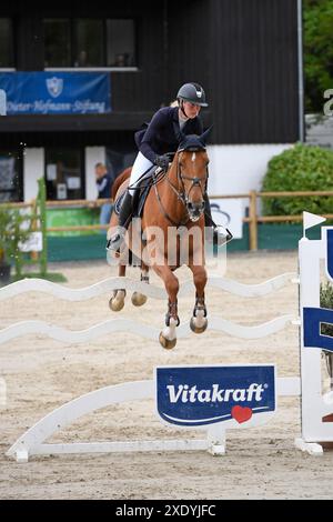 Kranichsteiner Pfingstturnier - gara di salto con salto Foto Stock