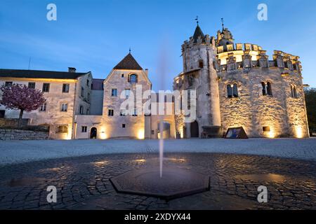 Abbazia di Novacella: Il romanico Castello dell'Angelo. Varna, alto Adige, Italia. Foto Stock