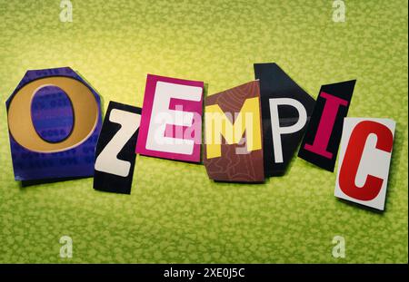 Il farmaco "Ozempic" scritto in tipografia stile riscatto, USA 2024 Foto Stock