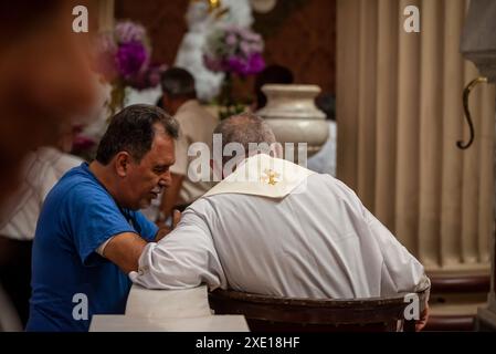 Celebrazione del giorno di San Giuseppe, santo patrono di San Jose nella Cattedrale metropolitana di San Jose, Costa Rica Foto Stock