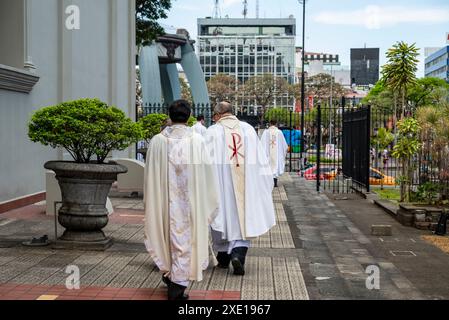 Celebrazione del giorno di San Giuseppe, santo patrono di San Jose nella Cattedrale metropolitana di San Jose, Costa Rica Foto Stock