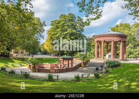 Geografia / viaggi, Germania, Assia, fontane Elisabeth nei giardini termali di Bad Homburg vor der Hoehe, DIRITTI AGGIUNTIVI-CLEARANCE-INFO-NON-DISPONIBILE Foto Stock