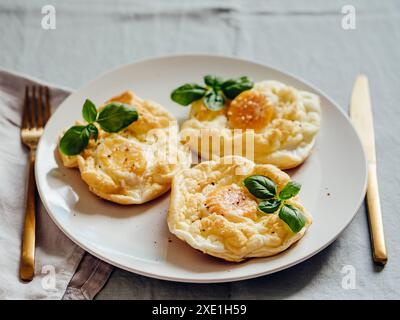 Uova soffici di nuvole Foto Stock