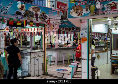 Ristoranti, mercato centrale, San Jose, Costa, Rica Foto Stock