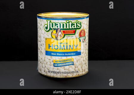 Calgary, Alberta, Canada. 15 settembre 2023. Una lattina di Juanitas Hominy Mexican Style con 110 oz di prodotto. Foto Stock