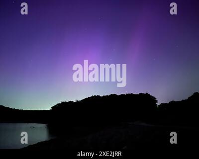 Aurora Borealis Northern Lights presso il lago Hillsdale a Paola, Kansas, negli Stati Uniti Midwest Foto Stock