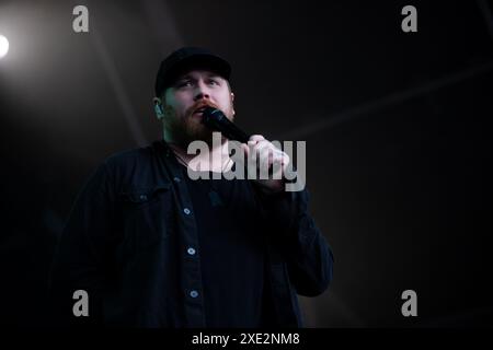 chiedendo ad alexandria di esibirsi dal vivo al slam dunk festival uk 26 maggio 2024. Foto Stock