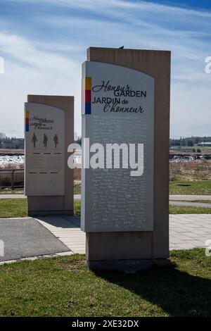 Cartello Honour Garden al Riverfront Park nel centro di Moncton, New Brunswick, Canada Foto Stock