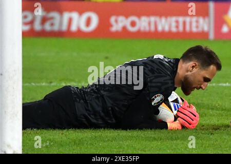 Colonia, Germania. 25 giugno 2024. Colonia, Germania, 25 giugno 2024: Jan Oblak della Slovenia in azione durante la partita di calcio UEFA Euro 2024 tra Inghilterra e Slovenia allo stadio di Colonia, Colonia, Germania. (Natasa Kupljenik/SPP) credito: SPP Sport Press Photo. /Alamy Live News Foto Stock