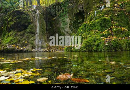 Cascata superiore di GÃ¼tersteiner vicino a Bad Urach; Baden-WÃ¼rttemberg; Germania Foto Stock