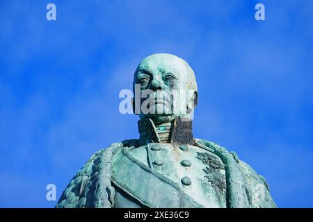 Monumento di Karl Friedrich sulla Schlossplatz a Karlsruhe, Germania Foto Stock