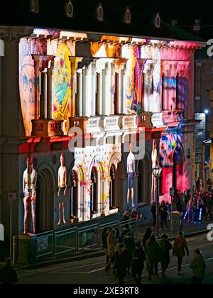 Ballarat Australia / White Night Ballarat trasforma la sua splendida architettura in opere d'arte. Foto Stock