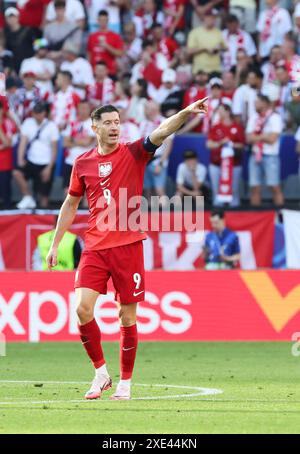 Dortmund, Germania. 25 giugno 2024. Robert Lewandowski, polacco, reagisce durante la partita UEFA Euro 2024 del gruppo D tra Francia e Polonia a Dortmund, Germania, il 25 giugno 2024. Crediti: Zhang fan/Xinhua/Alamy Live News Foto Stock